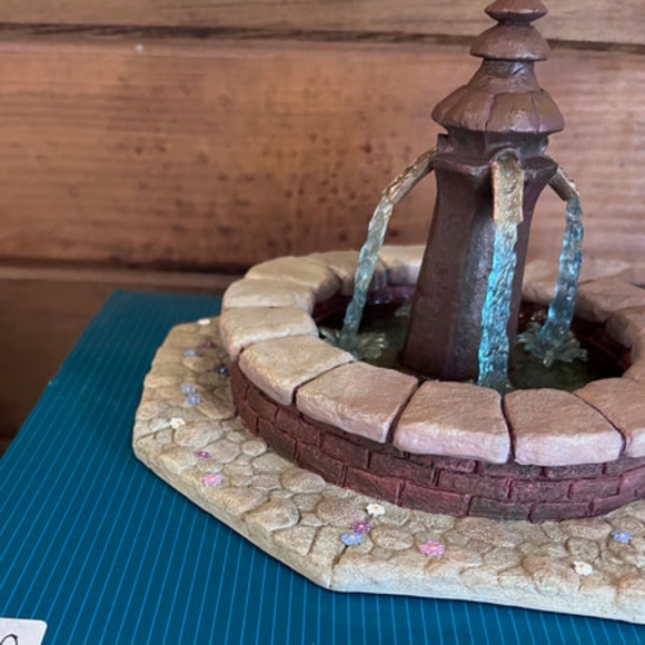 WDCC Water Fountain Beauty and the Beast 10th Anniversary COA Walt Disney - Picture 2 of 5